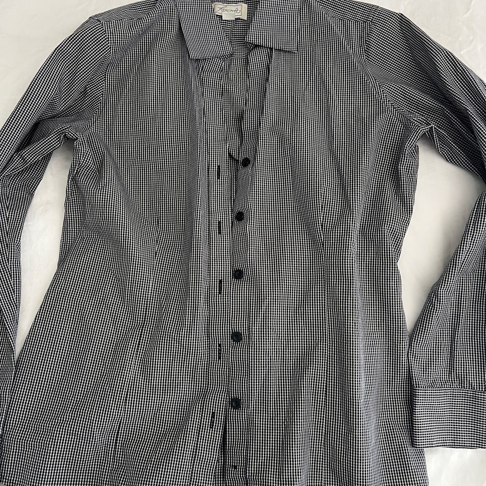 Foxcroft wrinkle free blouse